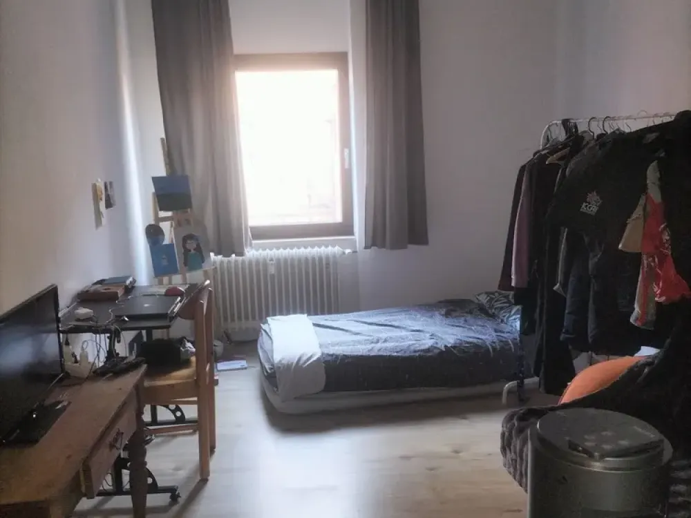 Möblierte, geräumige 2-Zimmer-Wohnung in Kalk - befristet