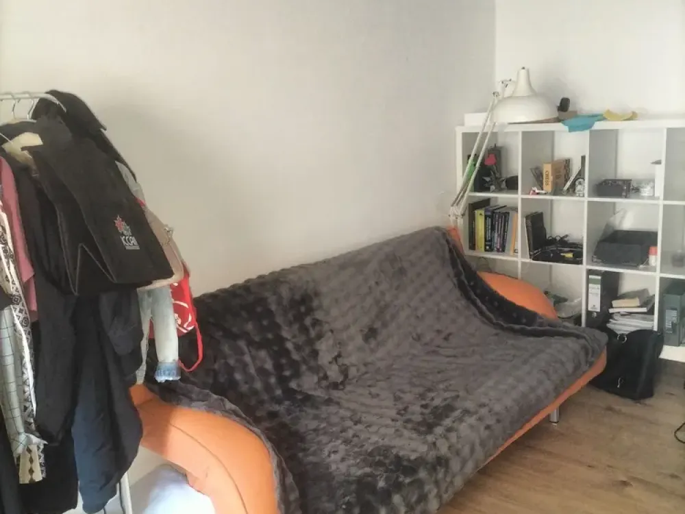 Möblierte, geräumige 2-Zimmer-Wohnung in Kalk - befristet