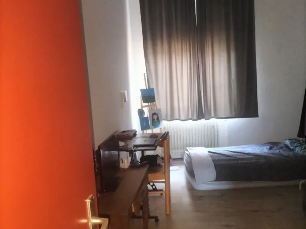 Möblierte, geräumige 2-Zimmer-Wohnung in Kalk - befristet