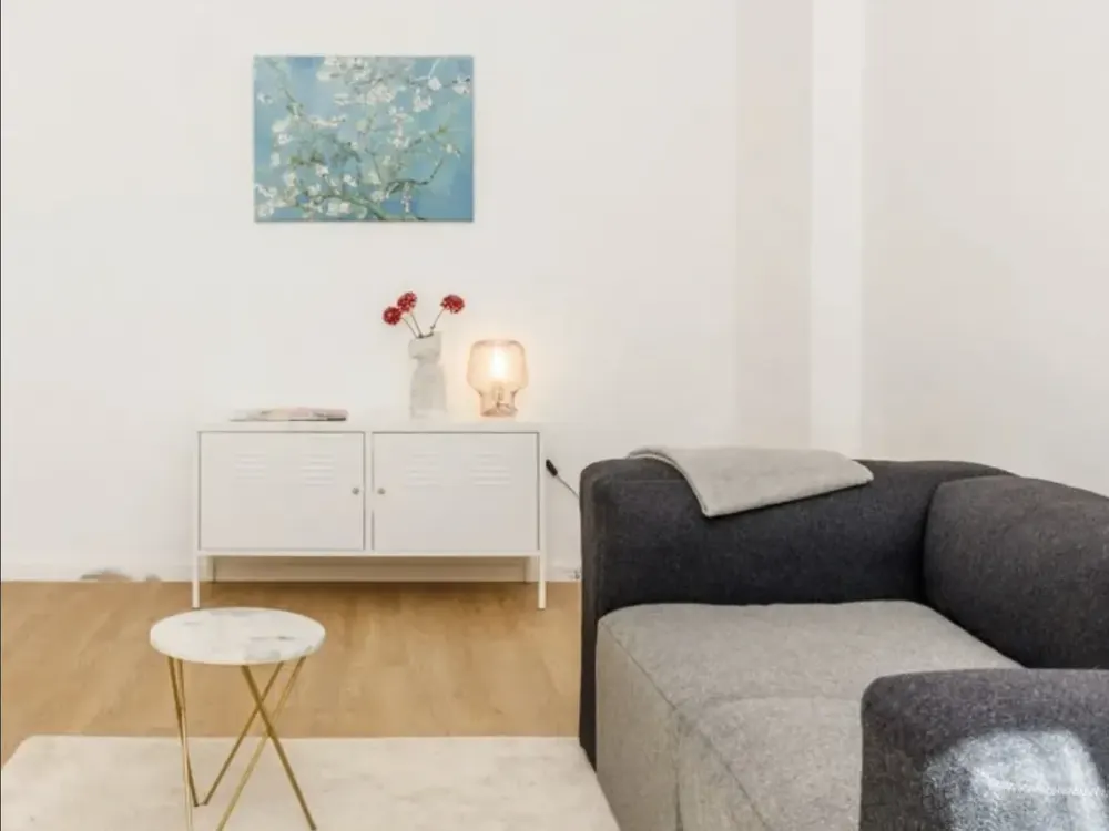 Neues Zuhause in Stadtmitte - individuelle Altbauwohnung in fantastischer Lage Nähe Torstrasse
