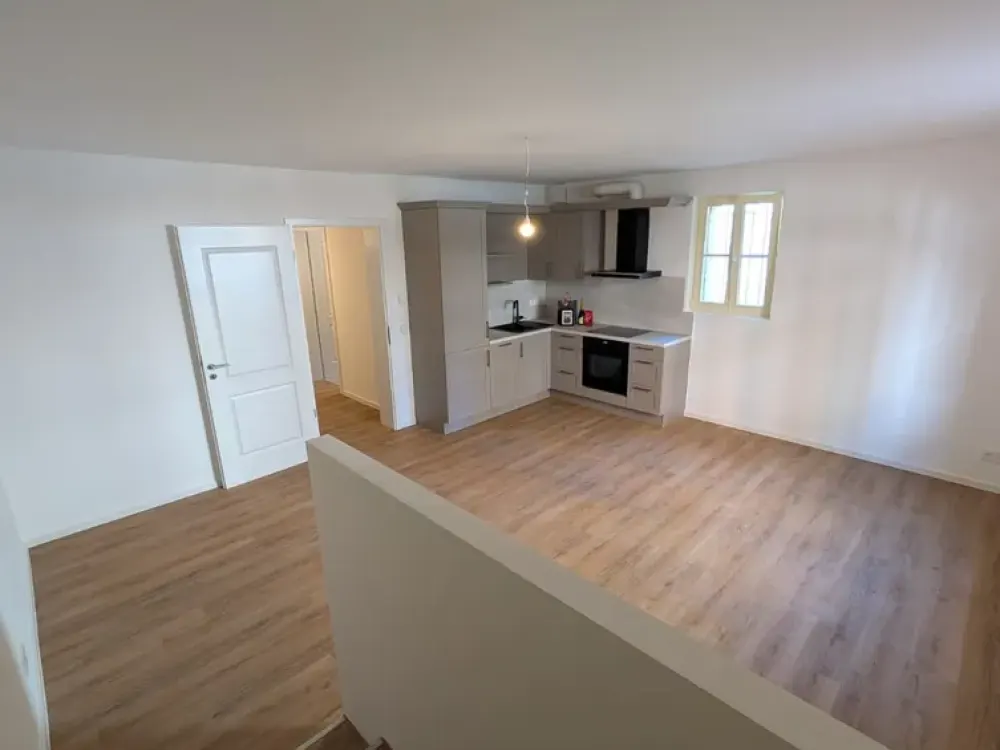 Altbaucharme trifft modernen Wohnkomfort, 2-Zimmer-Wohnung in Stuttgart-West