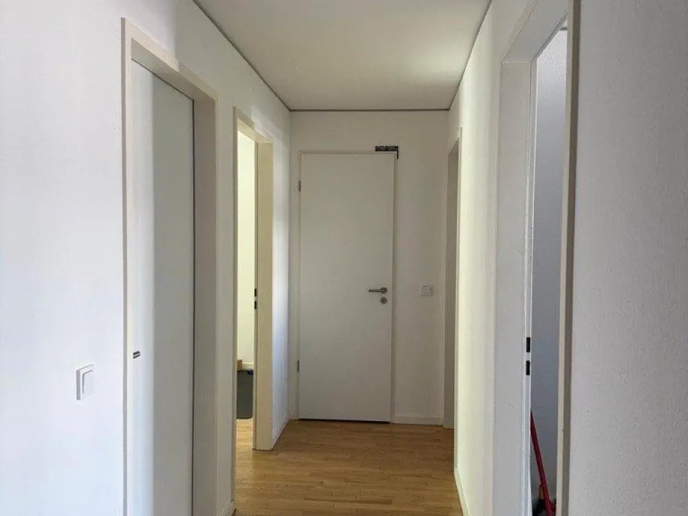 Lichtdurchflutete 3-Zimmer-Wohnung mit 2 Balkonen - zentral & ab