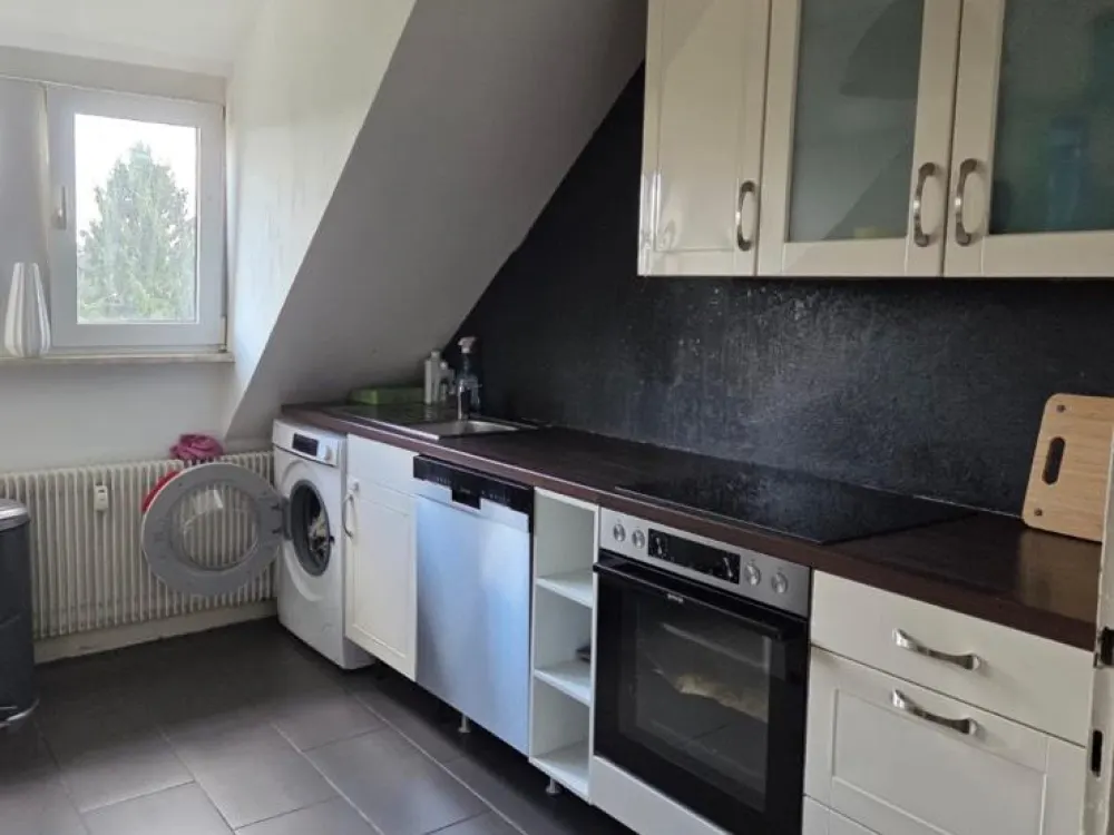 Schöne 4 Zimmer DG mit Garten in Dortmund - Mengede