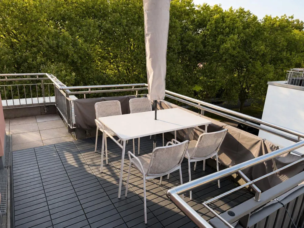 Helle, moderne 4-Zimmer-Wohnung mit zwei großzügigen Terrassen