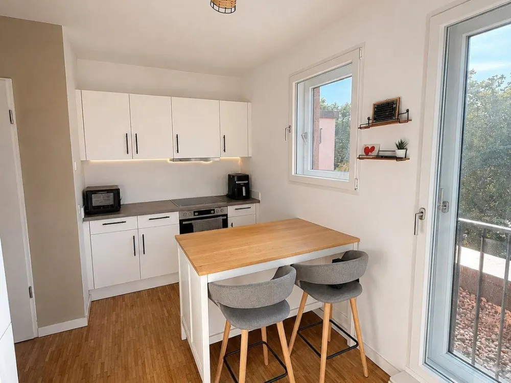 Helle, moderne 4-Zimmer-Wohnung mit zwei großzügigen Terrassen