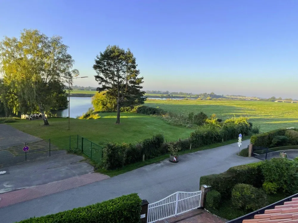Etagenwohnung direkt an der Weser in Achim Baden