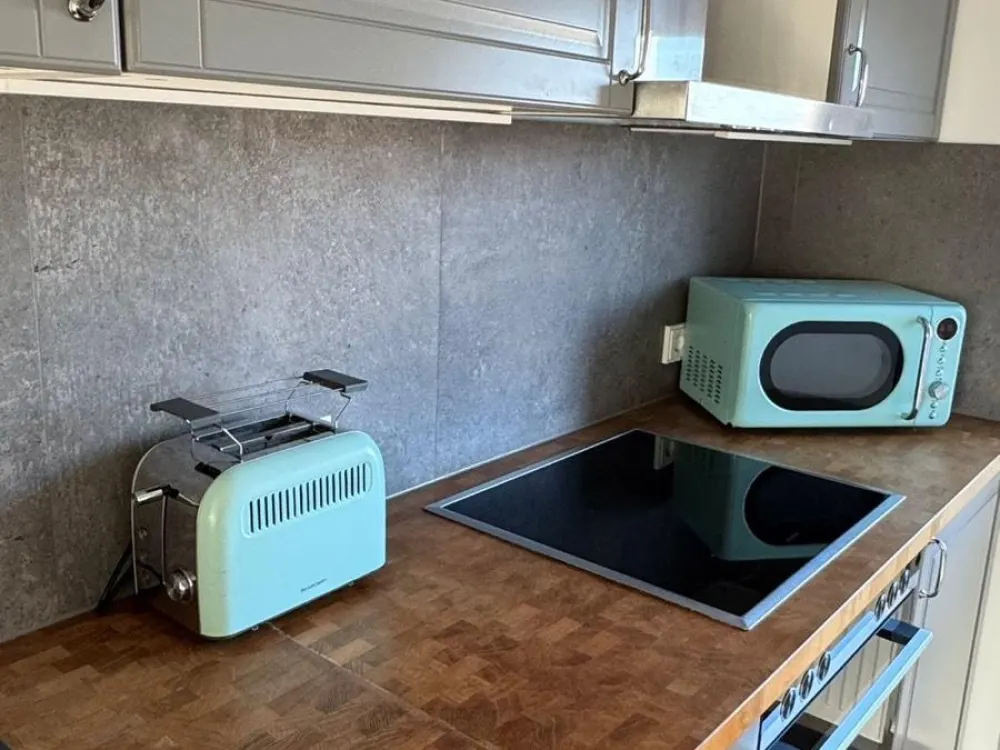 3 Zimmerwohnung möbliert - sürther Feld