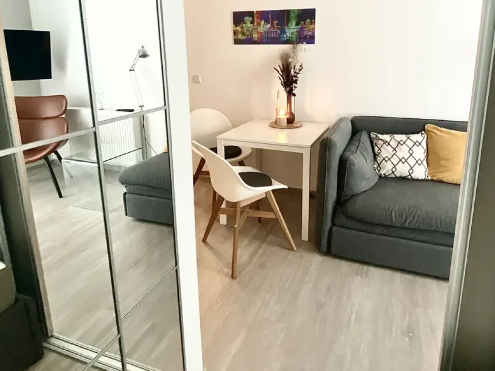 Fully Furnished 1.5-Room Apartment in Friedrichshain | All-Inclusive | Voll möbliert ab sofort