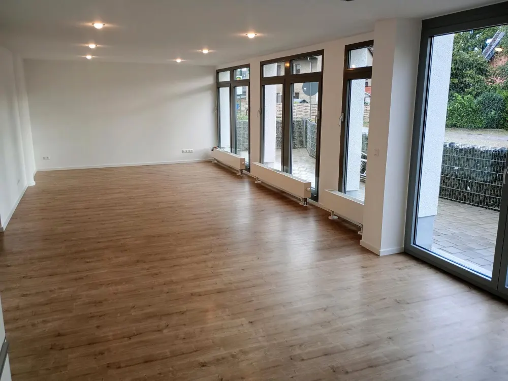 4-Raum-Wohnung, 165 m², inkl. 2 PKW-Stellplätze, 99428 Nohra/Ulla