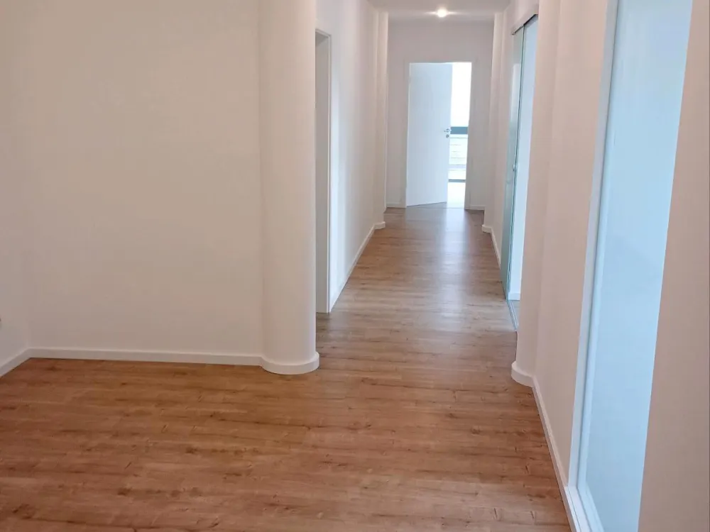 4-Raum-Wohnung, 165 m², inkl. 2 PKW-Stellplätze, 99428 Nohra/Ulla