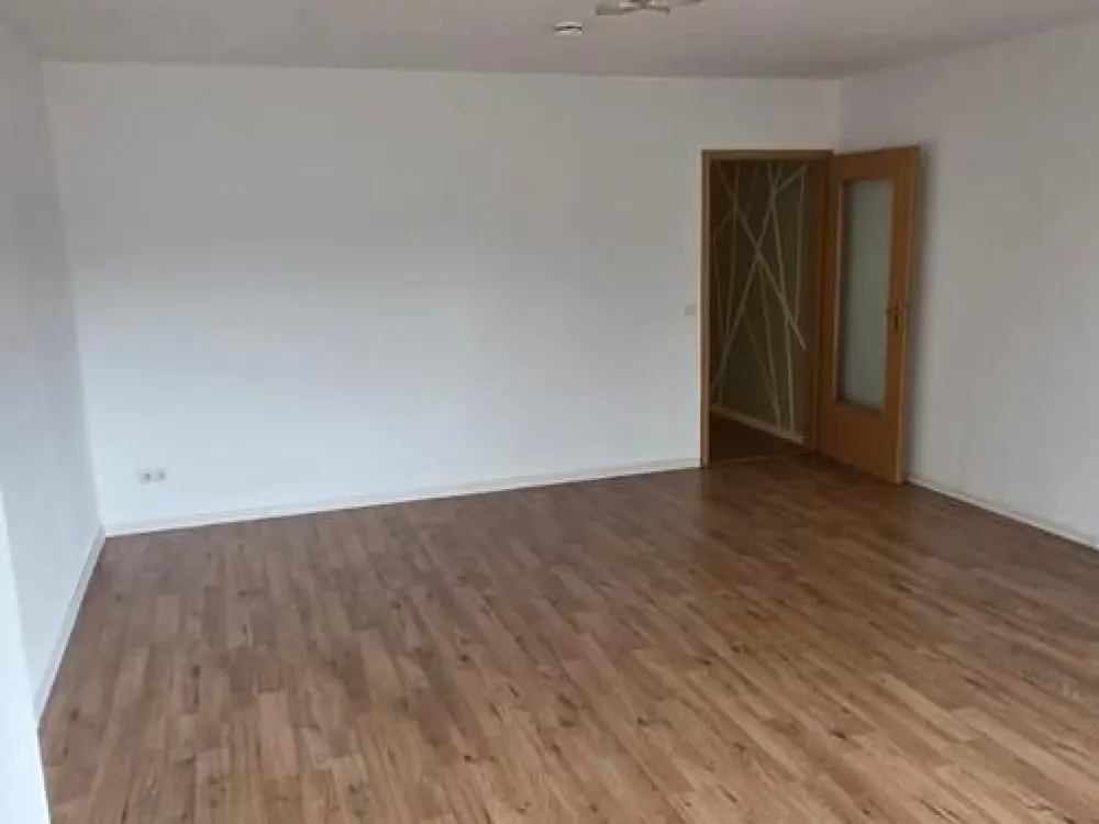 Helle 2 Raum Wohnung in Wandlitz-Basdorf mit großzügigem Wohnbereich und zusätzlichem Nebenraum