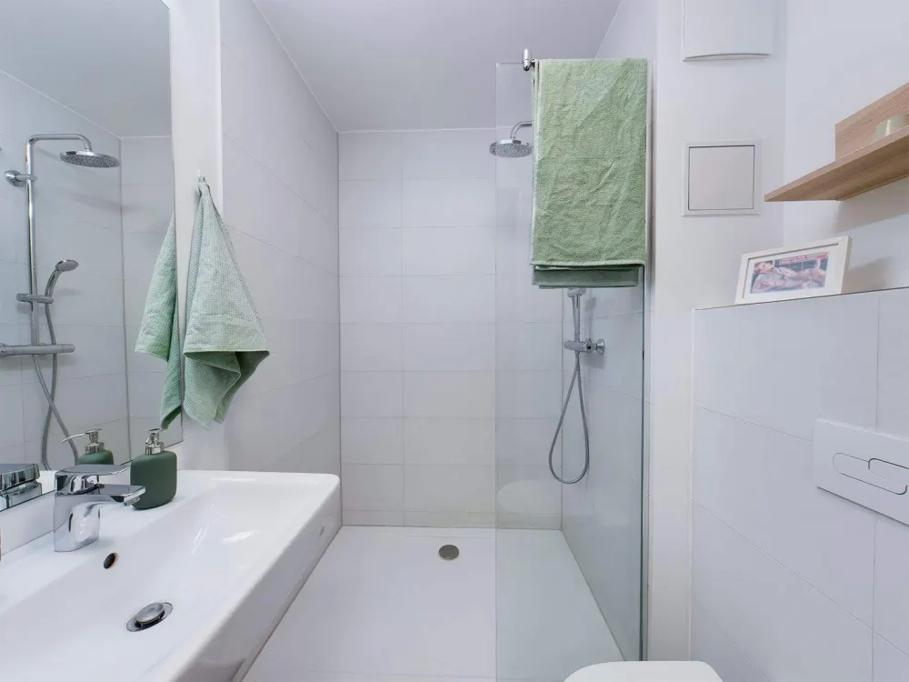 Ab sofort & all-inclusive: Dein neues Apartment in Berlin-Mitte | Large Bude