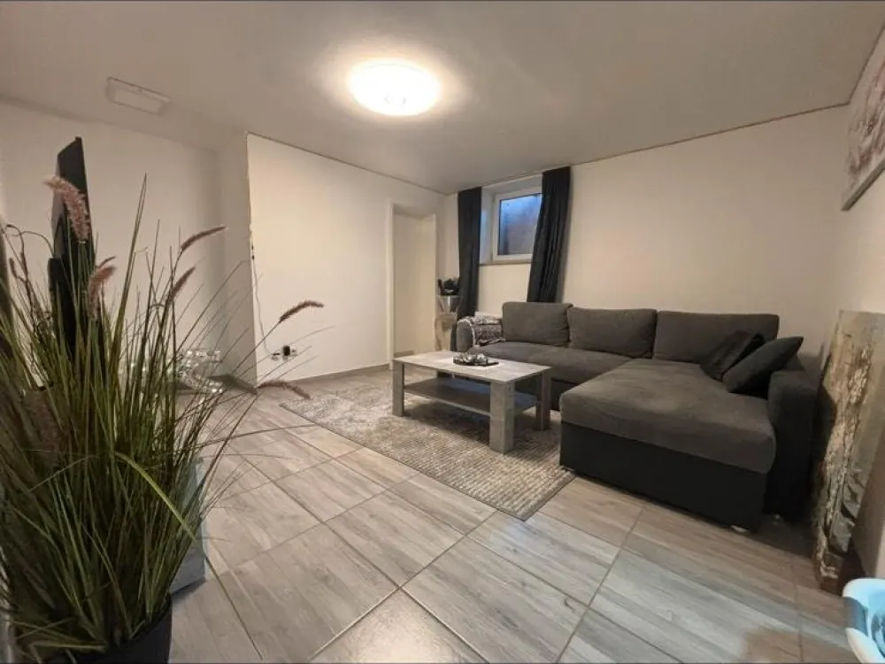 Voll möbelierte Souterrain Wohnung - All - Inclusive Miete