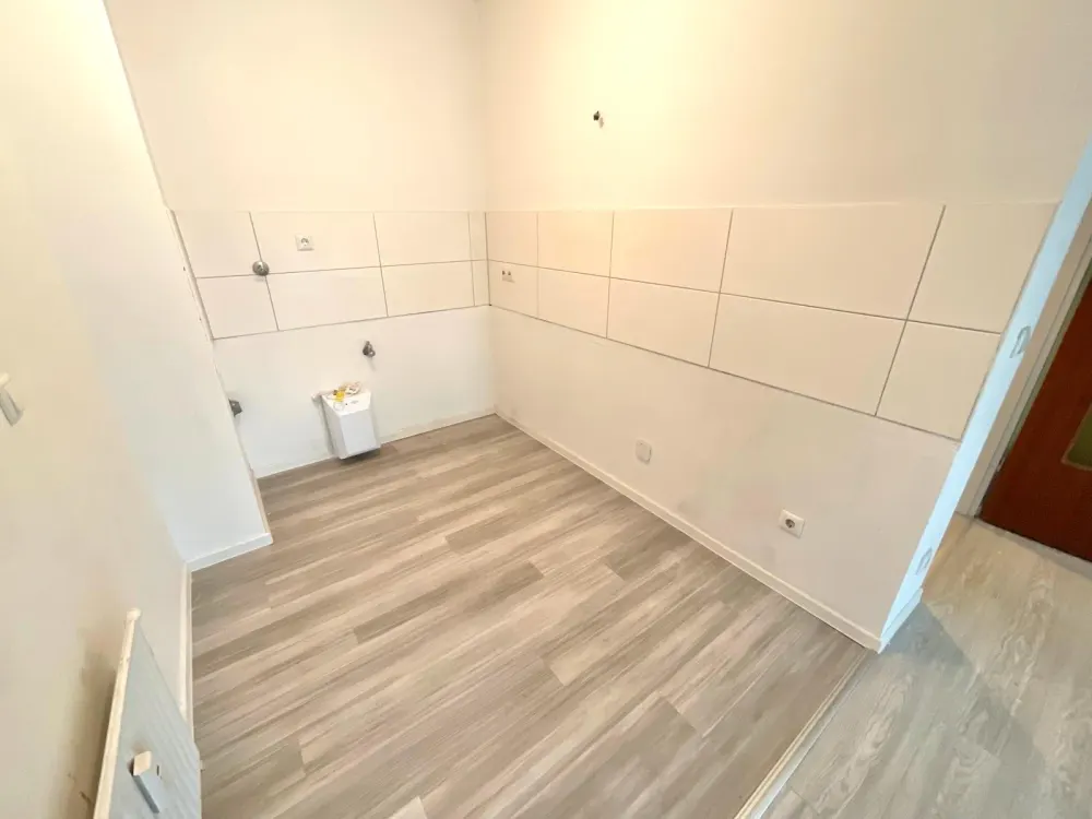 Schöne kleine 2 Zimmerwohnung mit Balkon