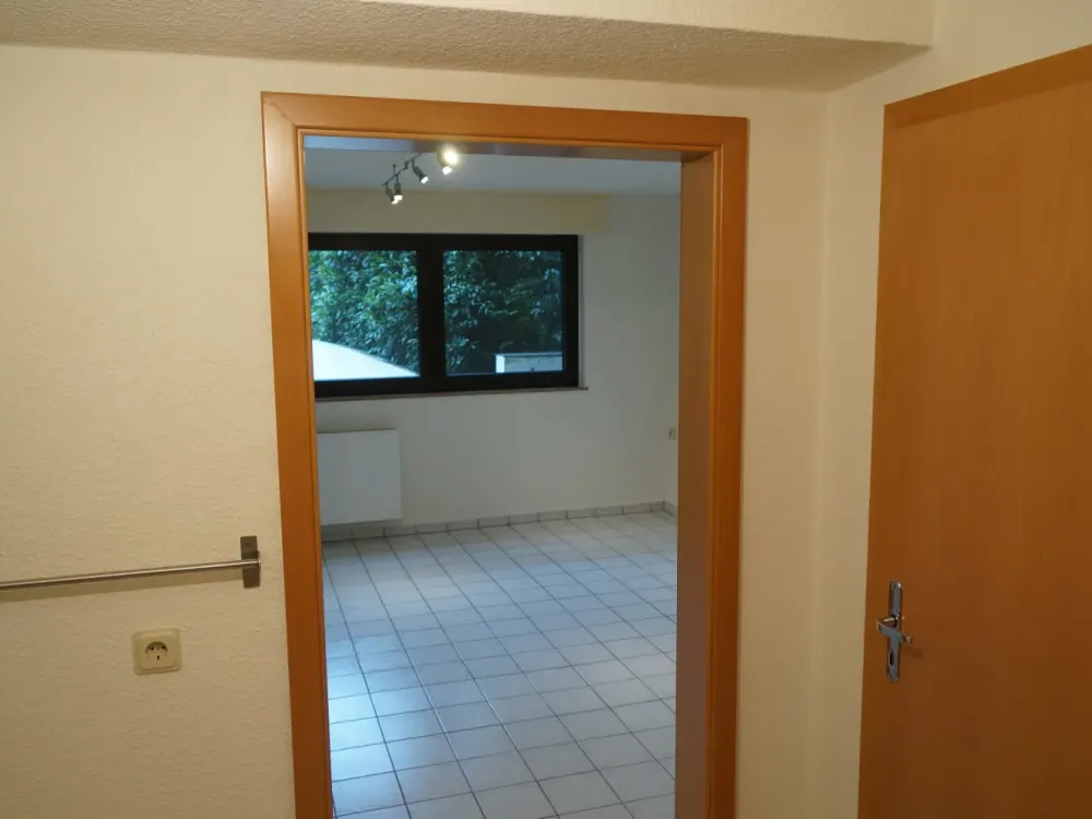 Köln-Rath, 1 Zi Appartement, super geschnitten u.rennoviert, ansehen, einziehen, wohlfühlen !