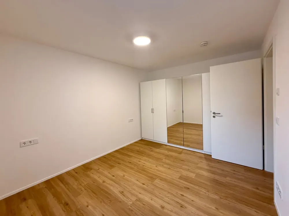 Modernes Wohnen mit durchdachtem Grundriss und Balkon