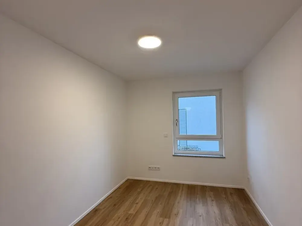 Modernes Wohnen mit durchdachtem Grundriss und Balkon