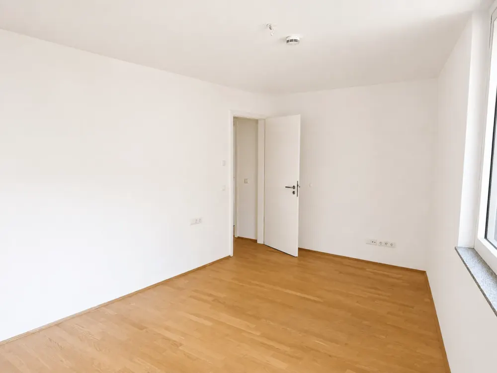 QQI: Traumhaft hell: 3-Zimmer-Wohnung mit Süd-Loggia am Westpark