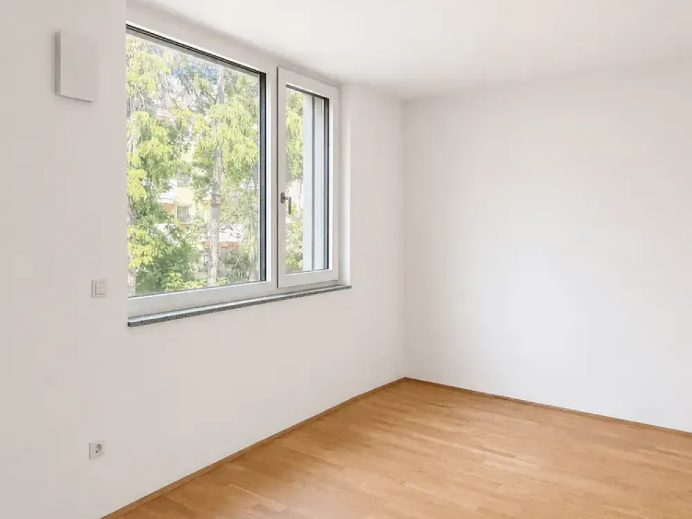 QQI: Traumhaft hell: 3-Zimmer-Wohnung mit Süd-Loggia am Westpark