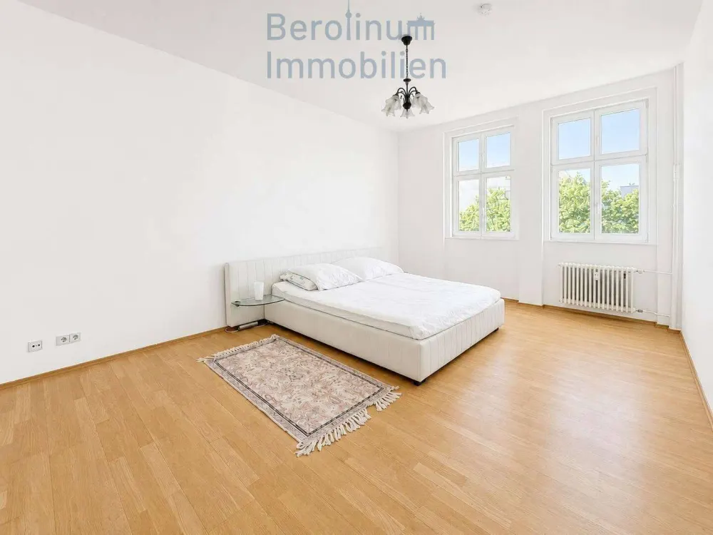 Stilvoller Erstbezug im Baudenkmal: Kernsanierte 3-Zimmer-Wohnung an der Karl-Marx-Allee