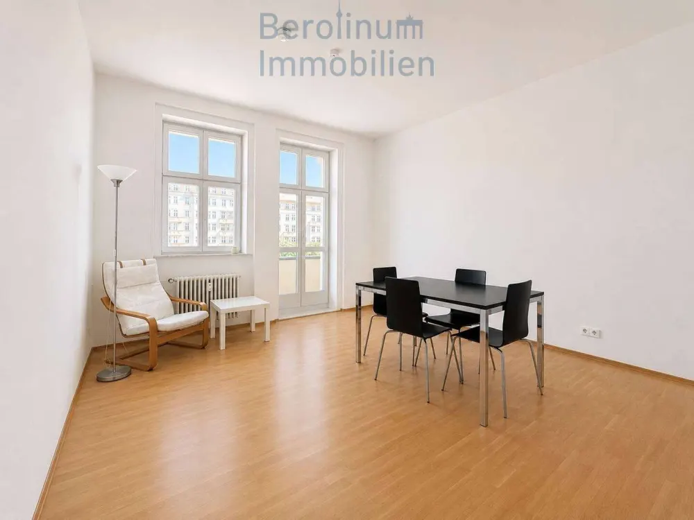 Stilvoller Erstbezug im Baudenkmal: Kernsanierte 3-Zimmer-Wohnung an der Karl-Marx-Allee