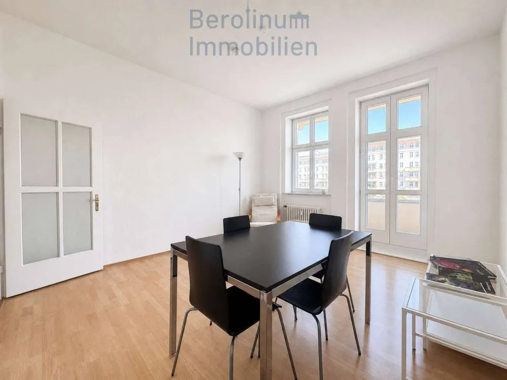 Stilvoller Erstbezug im Baudenkmal: Kernsanierte 3-Zimmer-Wohnung an der Karl-Marx-Allee