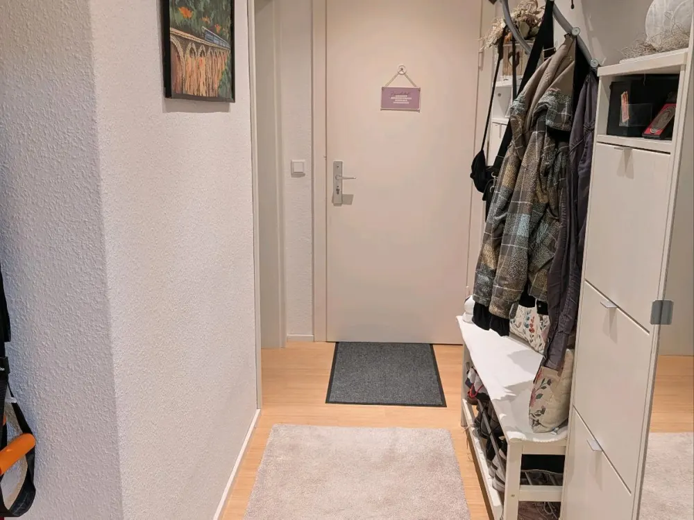 2-Zimmer-Wohnung mit Möbeln: Blick ins Grüne, Vahrenwald-List