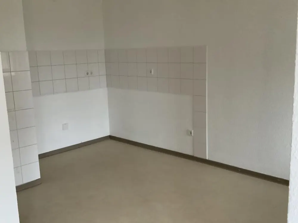 Leben in RE-Süd; 2-Raum-Wohnung sucht Mieter