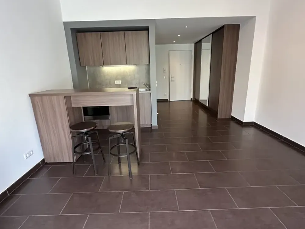Modern 1-Room Apartment in the Clinic District - Quiet, Central & Barrier-Free