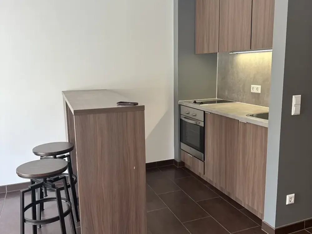 Modern 1-Room Apartment in the Clinic District - Quiet, Central & Barrier-Free