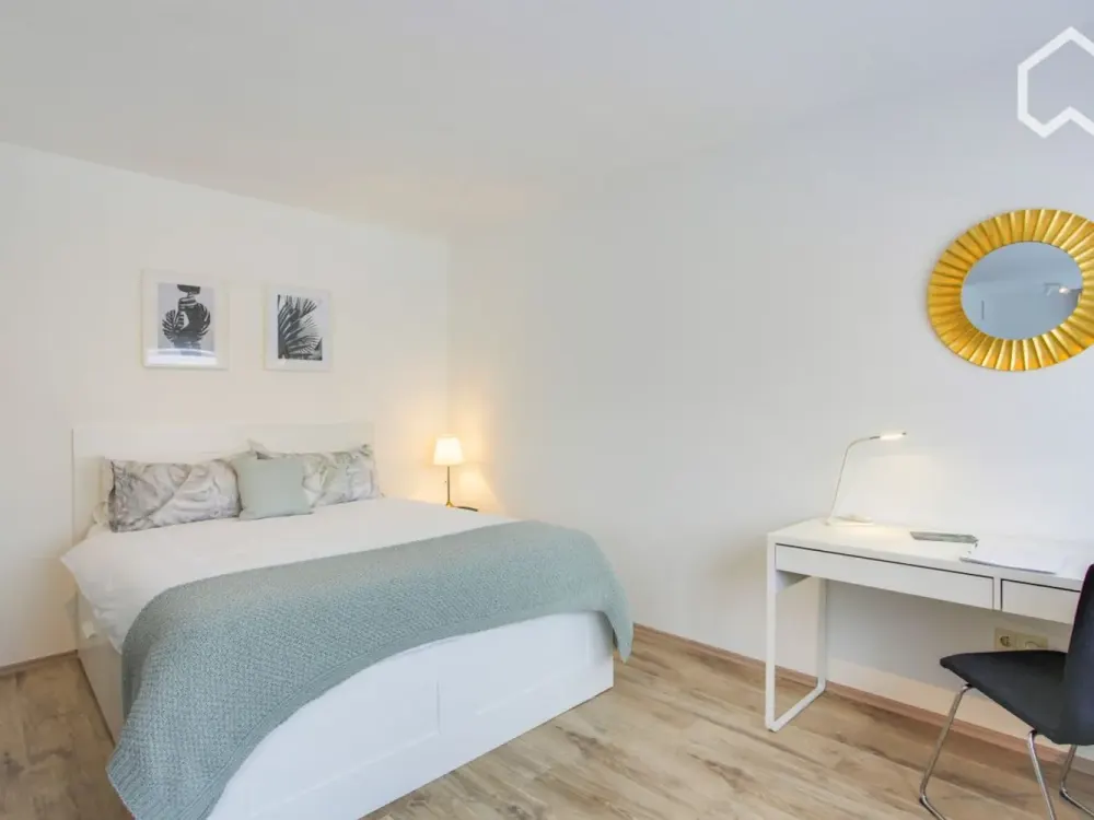 Möbliert: Helles, modisches Apartment im Stadtzentrum von Leverkusen (nahe Hauptbahnhof)