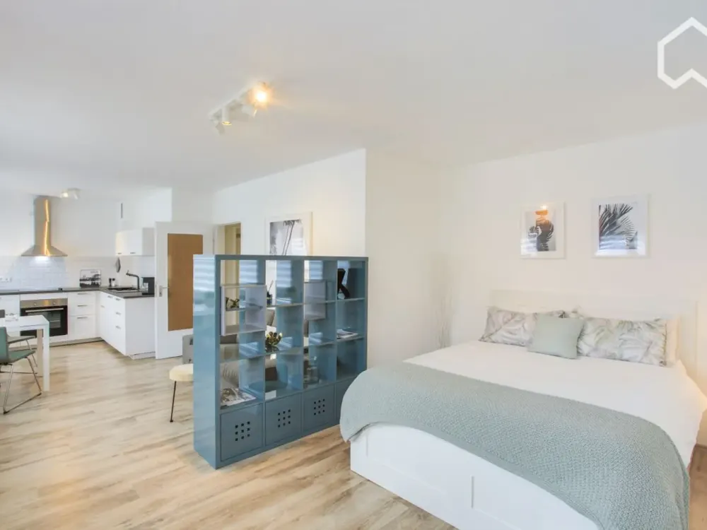 Möbliert: Helles, modisches Apartment im Stadtzentrum von Leverkusen (nahe Hauptbahnhof)