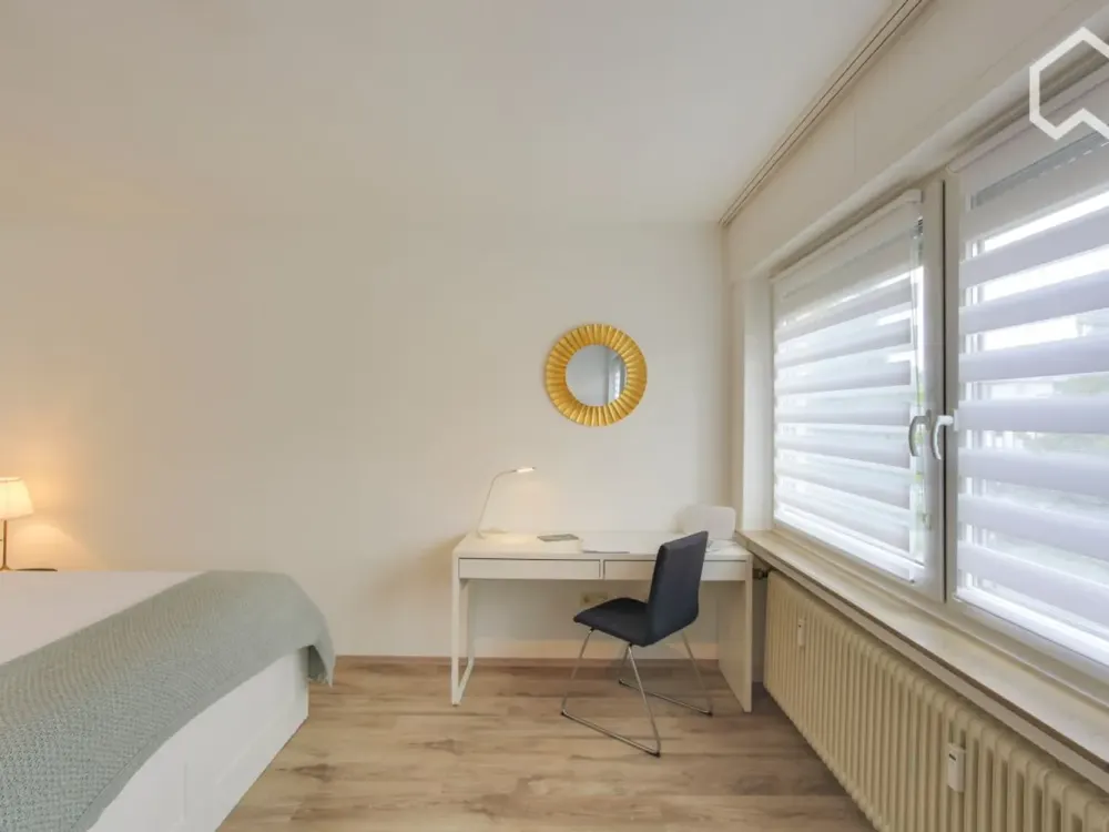 Möbliert: Helles, modisches Apartment im Stadtzentrum von Leverkusen (nahe Hauptbahnhof)
