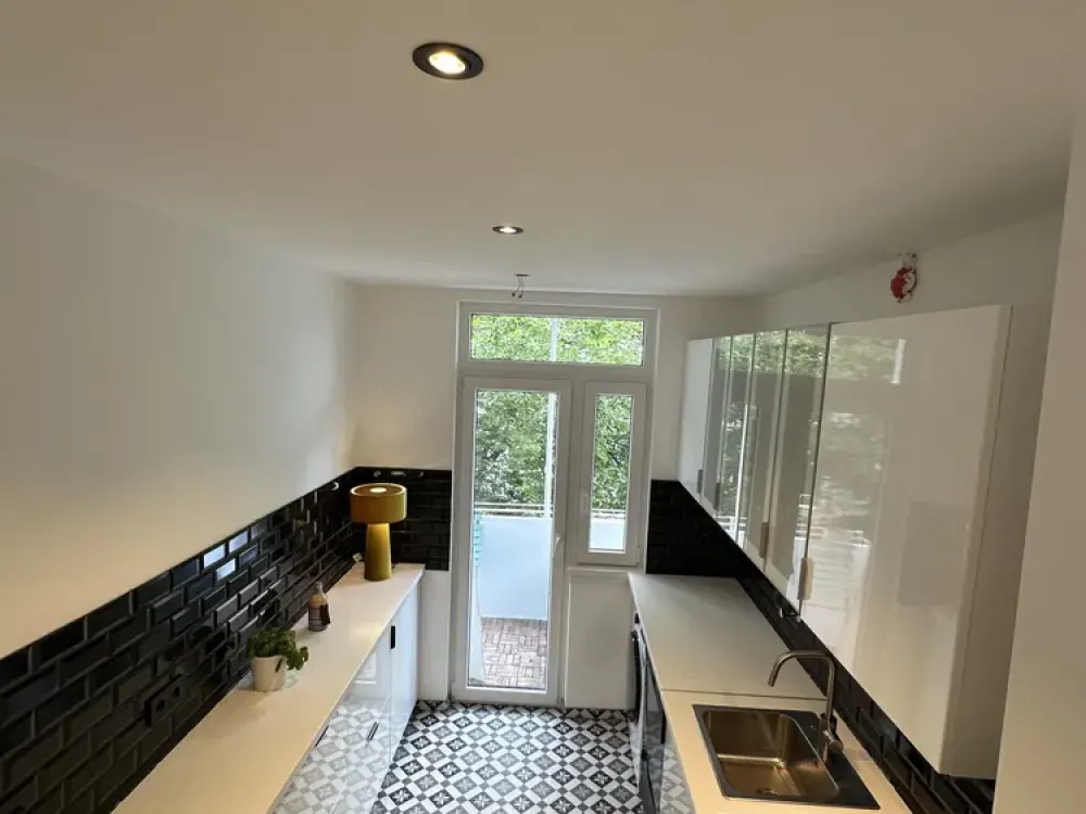 NEW! Renovated Stuttgart-West Old Building Apartment Fully Furnished
