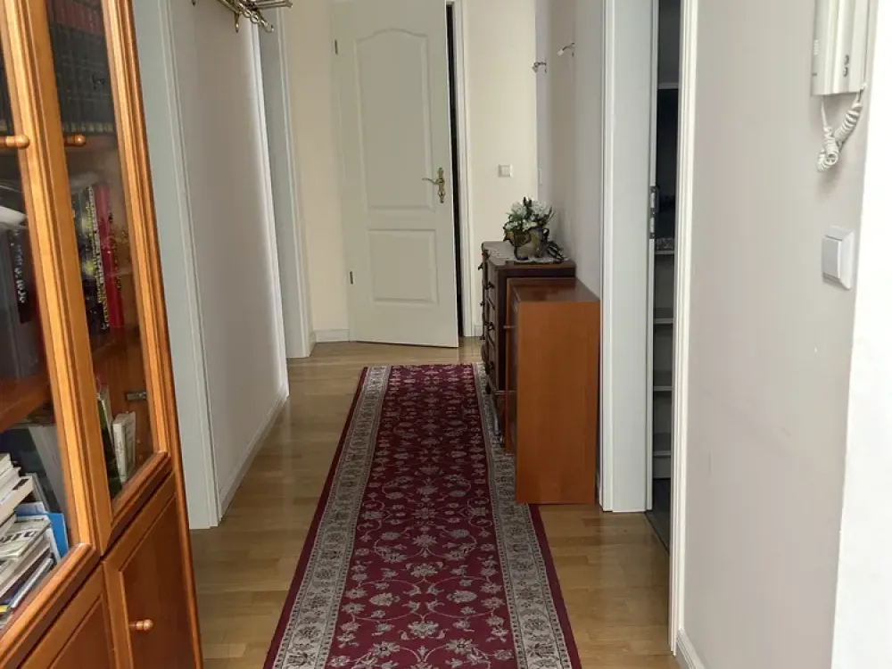 Geräumige 2-Zimmerwohnung in Charlottenburg