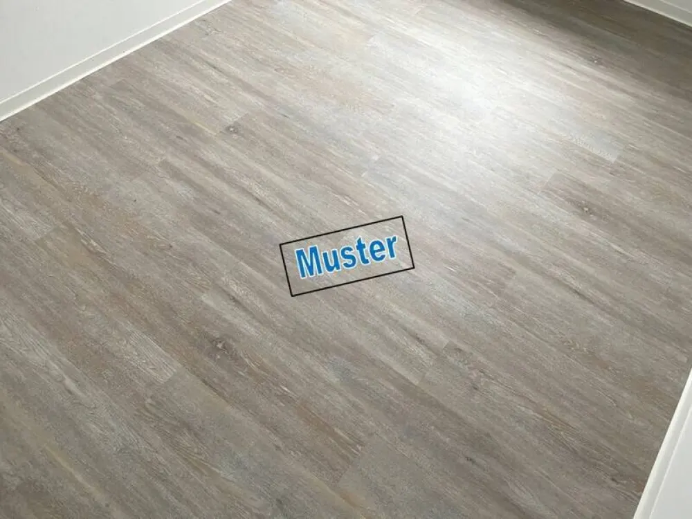 Hier wird saniert: 1-Zimmer-Wohnung mit getrennter Küche und Balkon