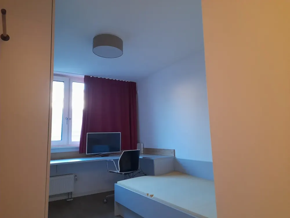 Möbliertes und komfortables 1 Zimmer Apartment mit Bad und Küche