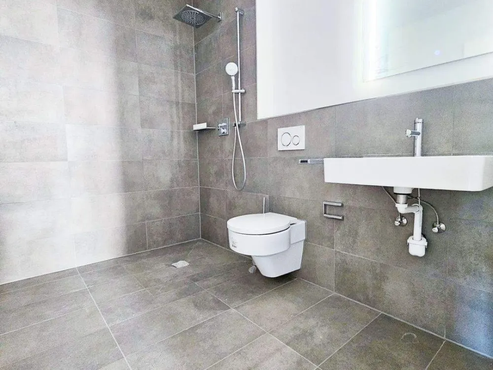 Erstbezug mit Weitblick: 3-Zimmer-Penthouse mit zwei Dachterrassen und Tiefgaragenstellplatz