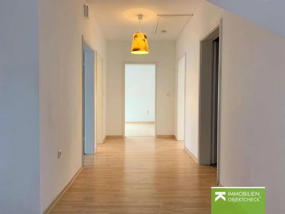 Stilvolle 3-Zimmer-Wohnung in historischer Stadtvilla