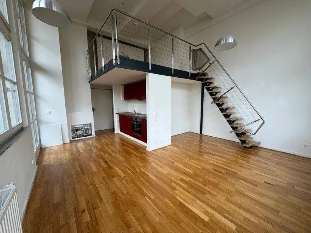 Living Happiness - Individual 1-Room Single Apartment with Fitted Kitchen and Terrace