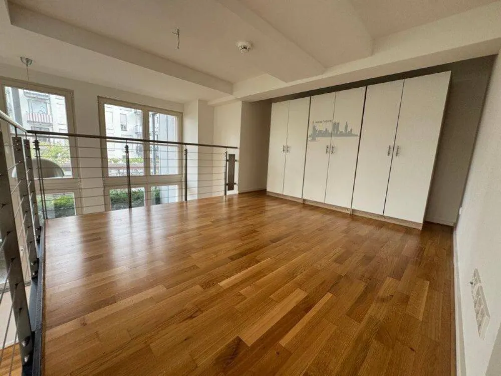 Living Happiness - Individual 1-Room Single Apartment with Fitted Kitchen and Terrace