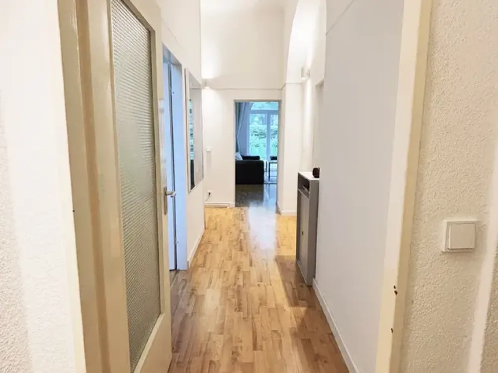 Befristet: Vollmöbliert & designstark: 3-Zimmer mit Terrasse und Gartenzugang in Berlin-Grunewald