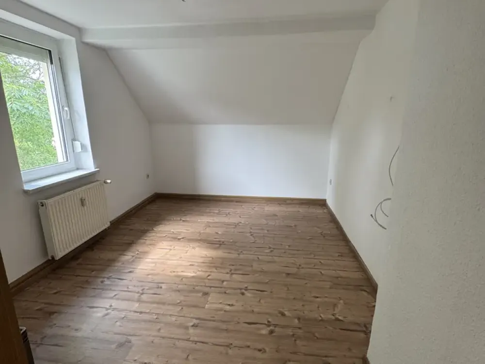 58qm 3 Raum Wohnung mitten in Krostitz, Garten, Stellplatz u.v.m.