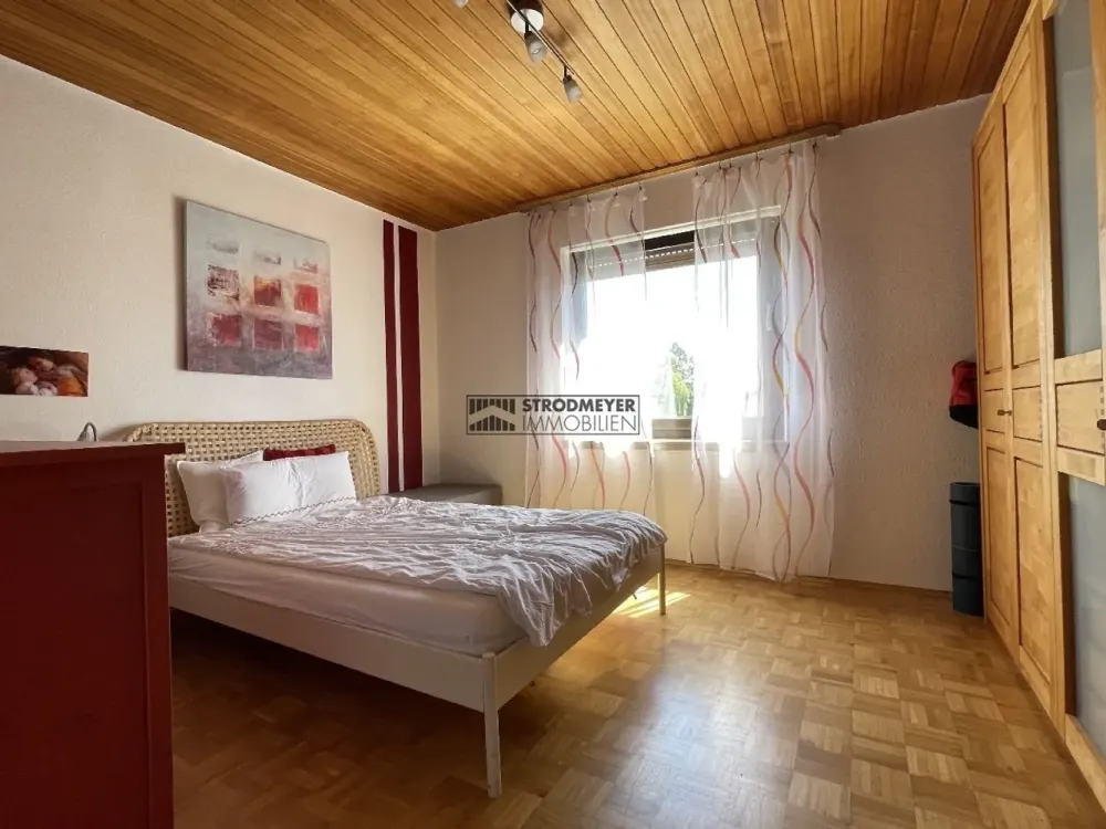 Sonnige Dachgeschosswohnung im unteren Fleyerviertel!