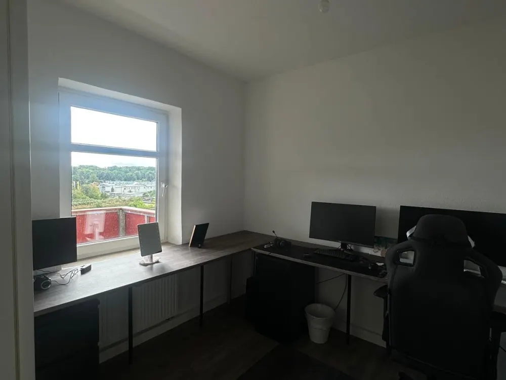 2,5 Zimmer Wohnung mit Balkon und Sicht aufs VÖLKI