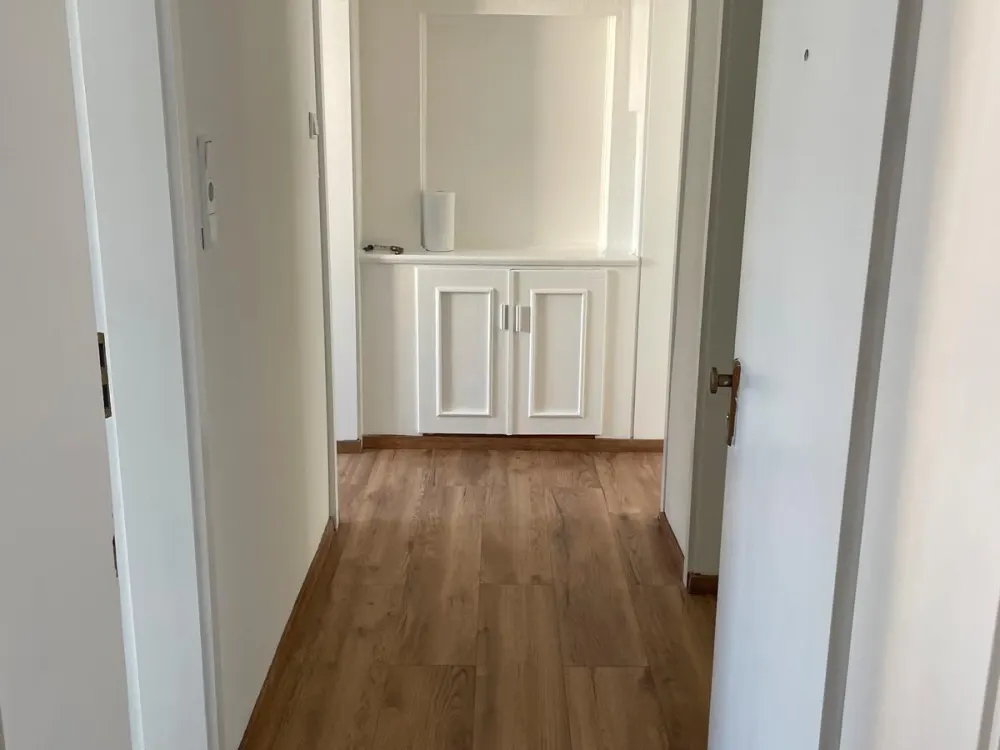 Schöne 3 1/2 Zimmer Wohnung mit Bqlkon!