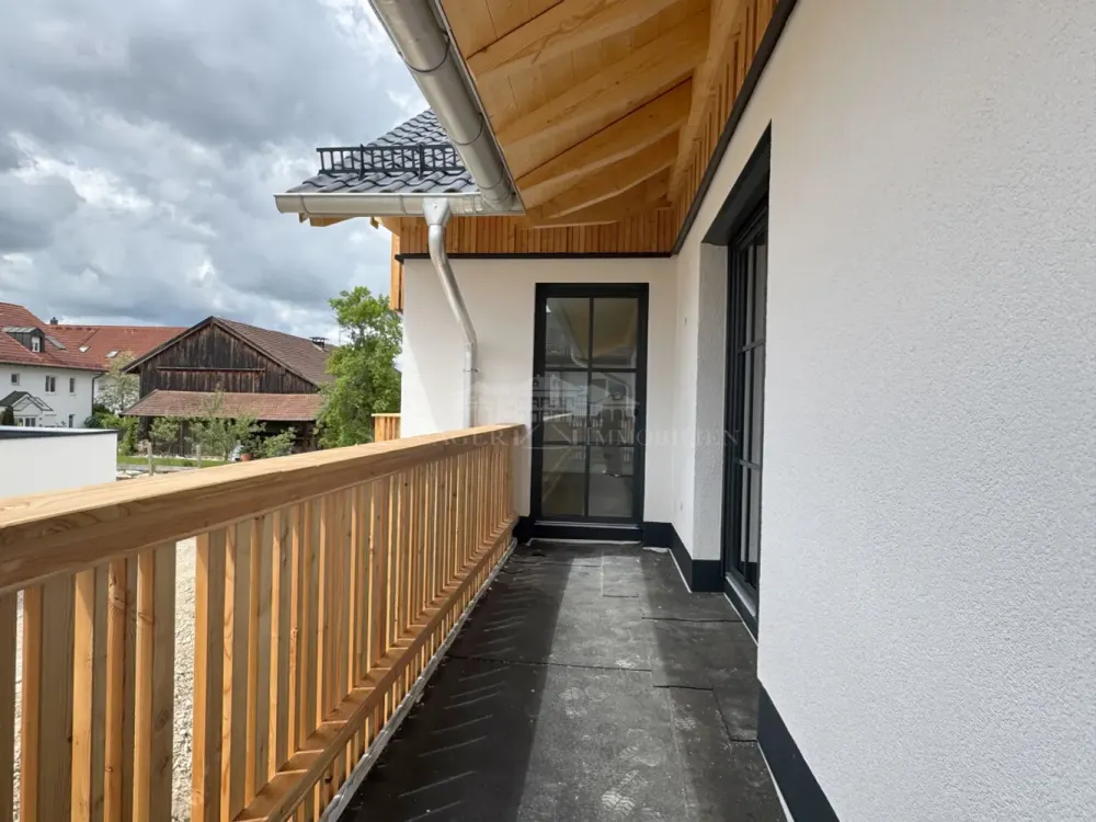 Helle 2-Zimmer-Wohnung mit Terrasse und Garten
