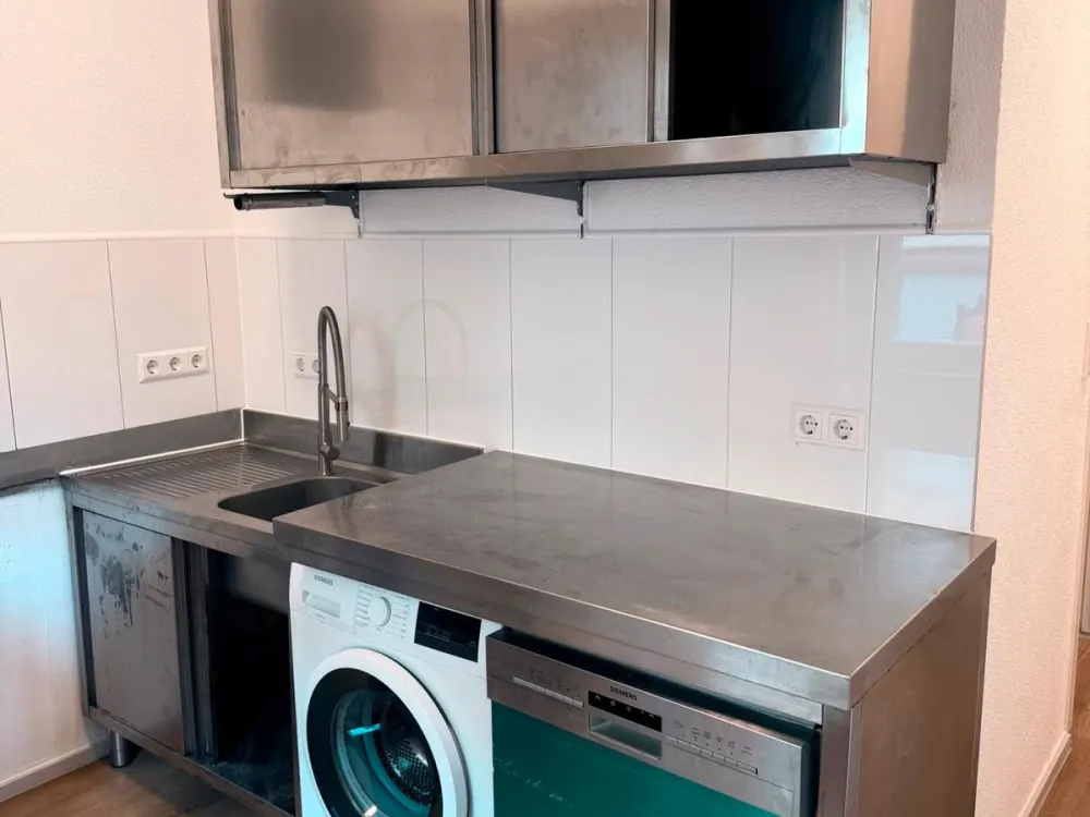 1 Zimmer Apartment mit eigenem Bad und Gemeinschaftsküche