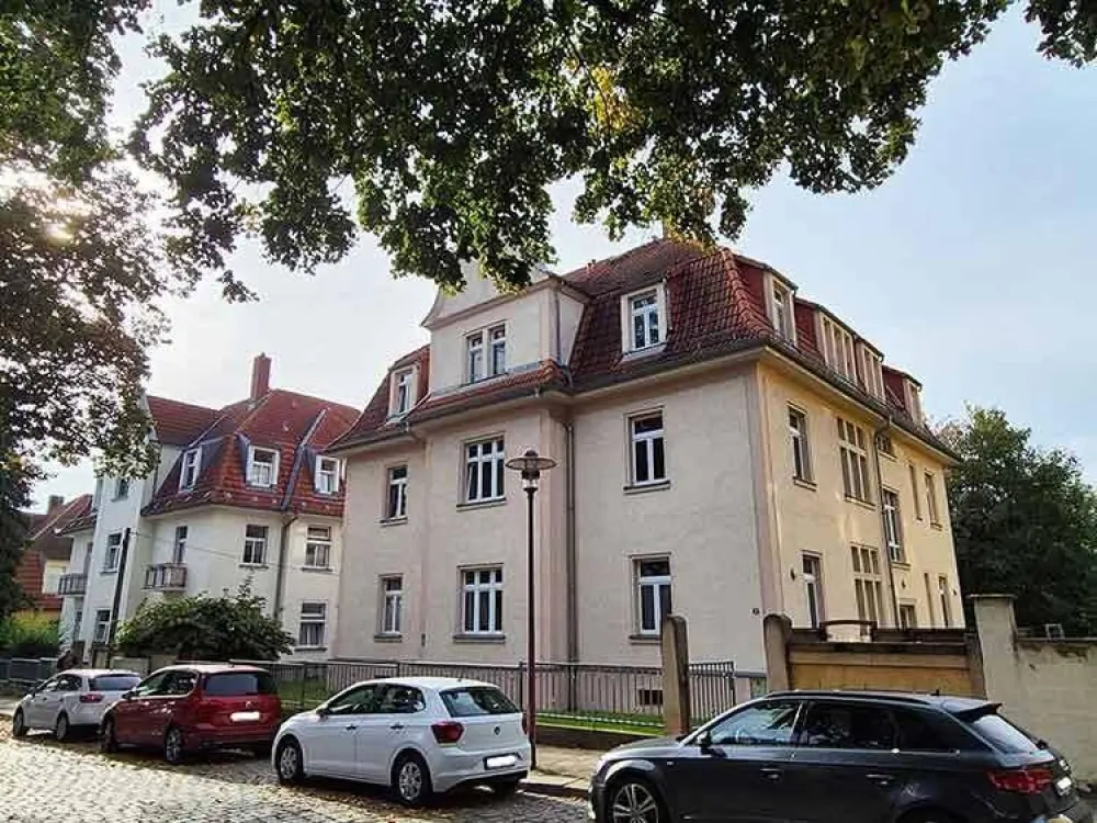***3-Zimmer-Wohnung im Erdgeschoss mit Wohnküche und Balkon***