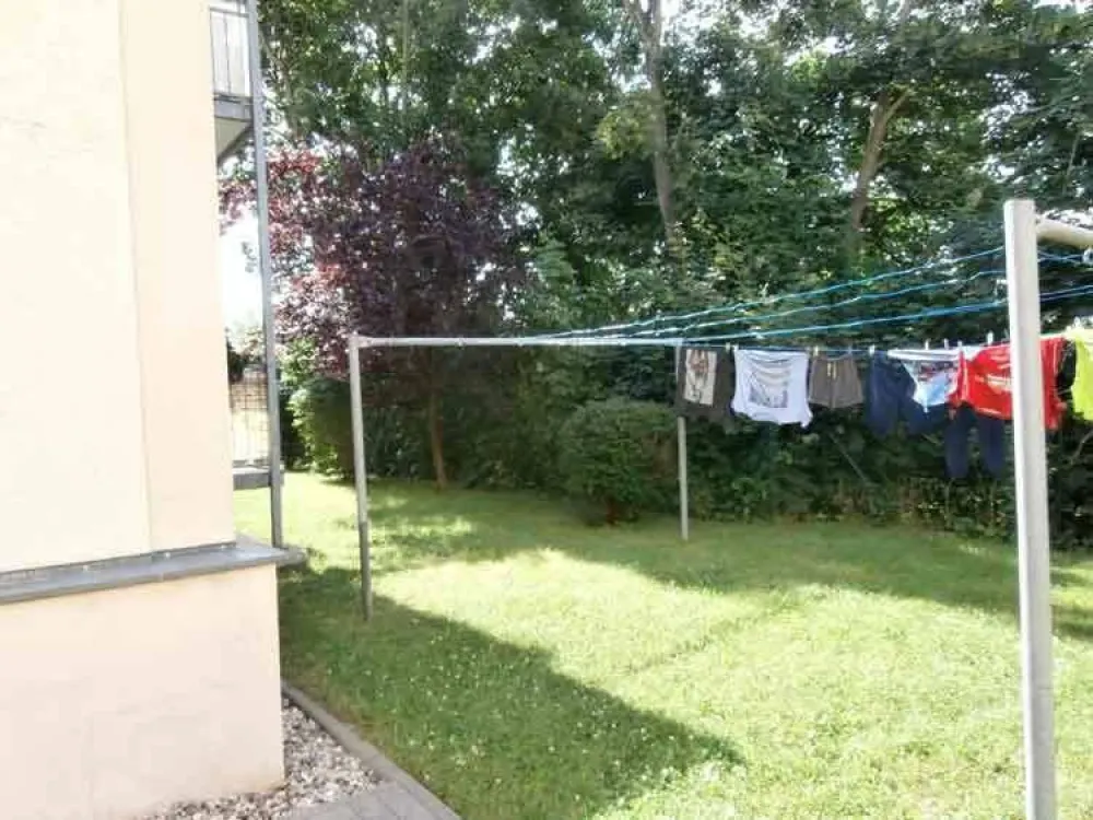 ***3-Zimmer-Wohnung im Erdgeschoss mit Wohnküche und Balkon***